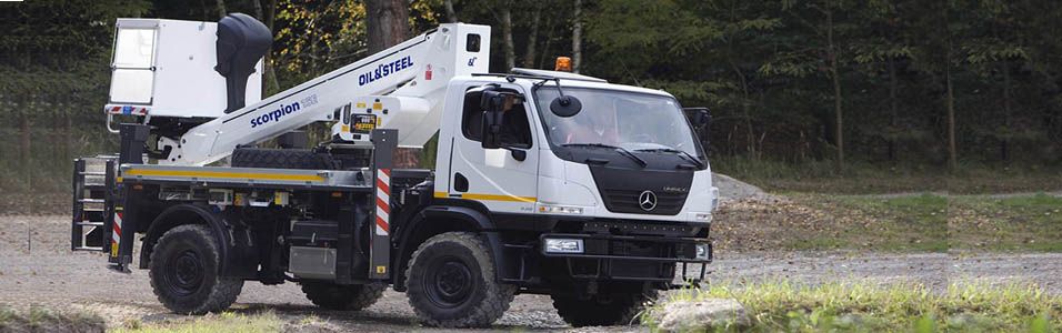 Snake 2815 Plus Canter - Oil & Steel France - Camion nacelle 27,3m avec double pantographe et stabilisation compacte_0