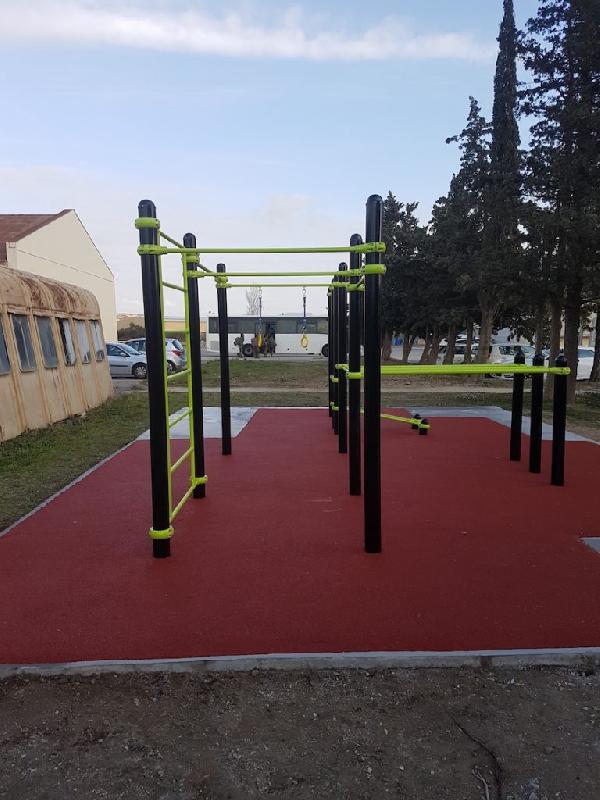 Station de Street Workout DAMAPRO DPI 04 - acier galvanisé thermolaqué - barreaux Ø32mm_0