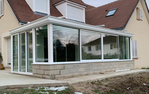 Véranda sur mesure en aluminium Blanc - Vitrage teinté_0