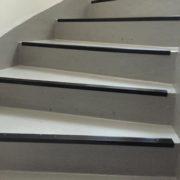 Nez de marche antidérapant escalier