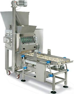 Machine pour la production industrielle de gnocchi_0