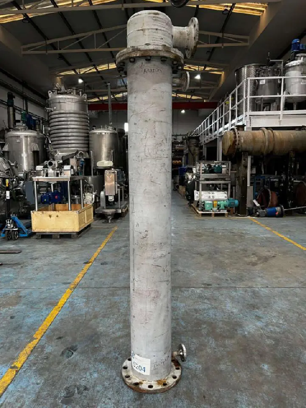 Échangeur thermique tubulaire en fer d'occasion - 26 m² - Référence : C9204_0