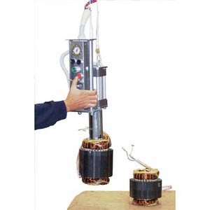 Manipulateur de pièces cylindriques avec prise par mandrin - Ingénitec - manipulation sécurisée et ergonomique_0