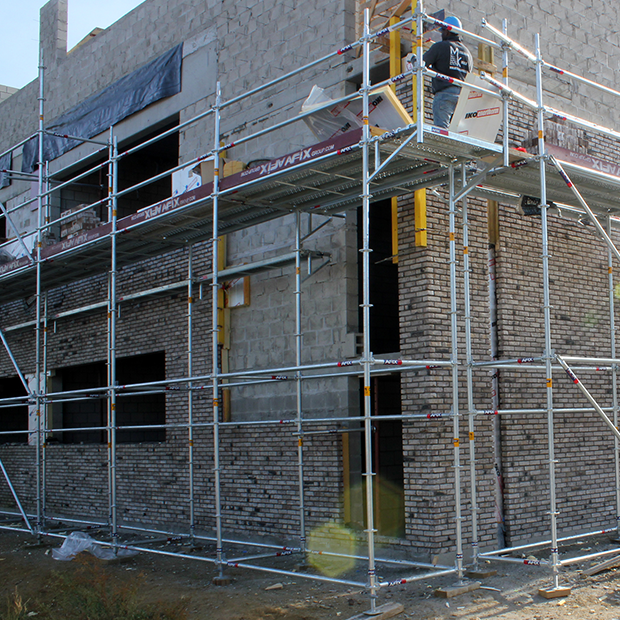 Échafaudages en maçonnerie - 1,09 ou 1,40 m de large - montage et démontage modulaire / AFIX_0