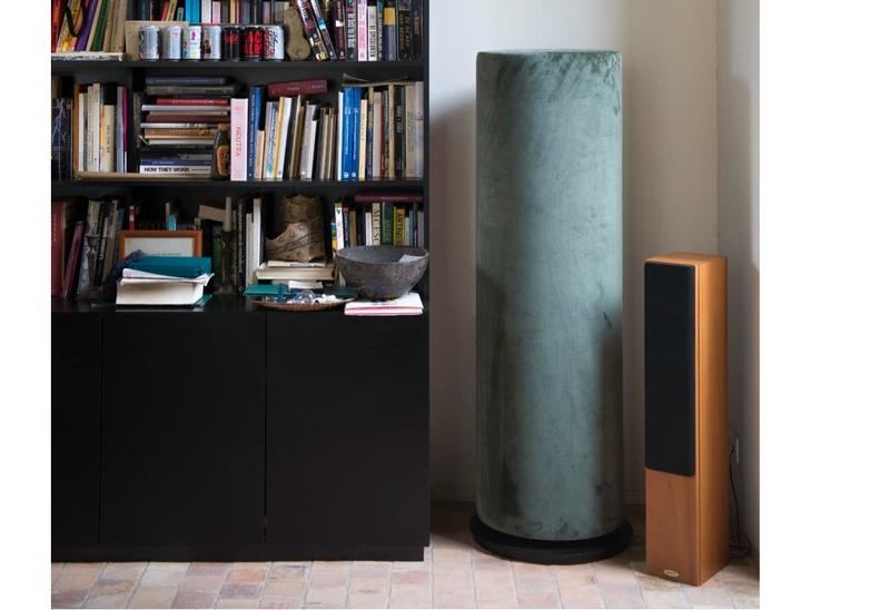 Pilier acoustique BuzziTotem_0