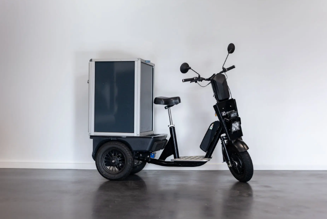 Triporteur électrique Cobrane A1 - avec caisson cargo - Charge embarquée 100kg - Compact et polyvalent_0