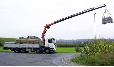 Grue auxiliaire Fassi F215A Dynamic - capacité de levage jusqu'à 18,90 tm - bras hydraulique jusqu'à 22,70 m avec jib_0
