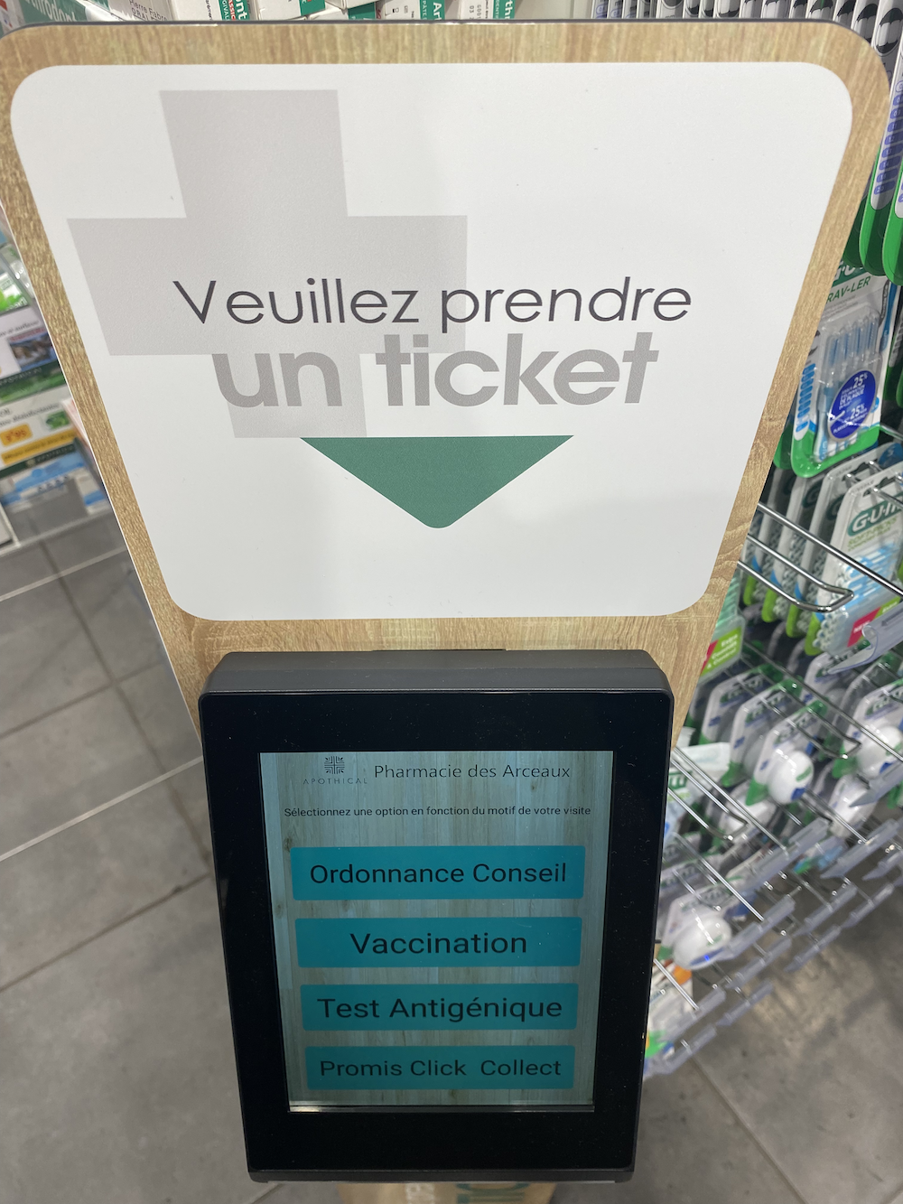 Solution de gestion de file d'attente - Tickets ou file unique - Borne, distributeur, écrans et logiciel_1