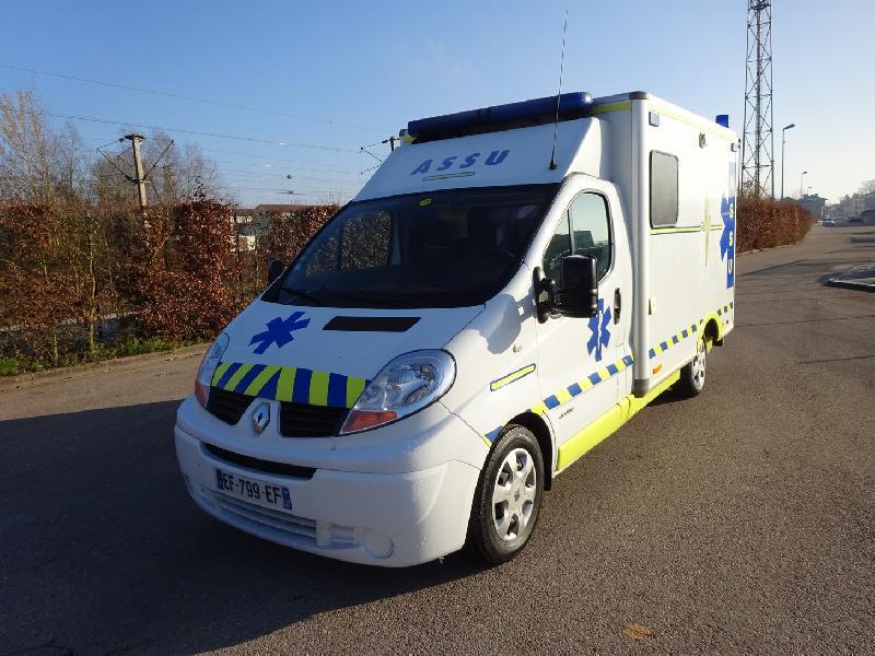 Ambulance renault trafic 2012 type b/c_0