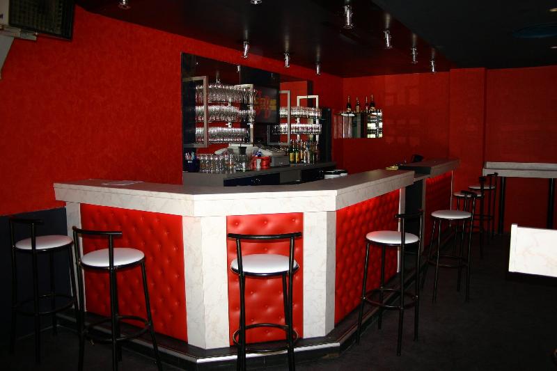 Comptoir de bar sur-mesure - Type 2 - Fabrication personnalisée_0