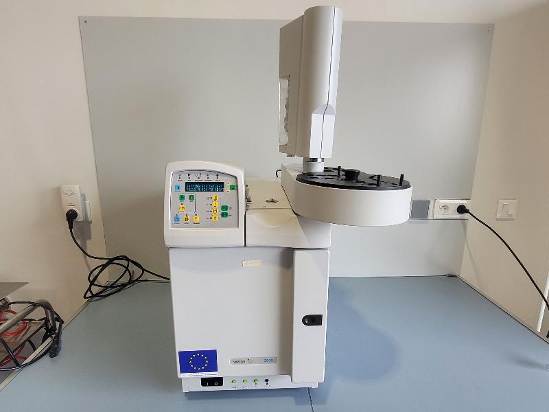 Chromatographe en phase gazeuse VARIAN GC 3900_0