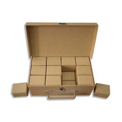 LOT DE 24 BOÏTES EN CARTON DIMENSIONS 65X45 MM, VENDUE DANS UNE MALLETTE OFFERTE