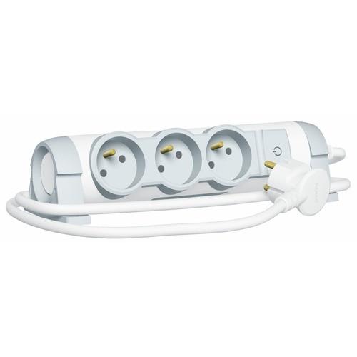 MULTIPRISE PIVOTANTE 3 PRISES 2P+T AVEC INTERRUPTEUR - CORDON 1,5M - 16A - 50083 LEGRAND