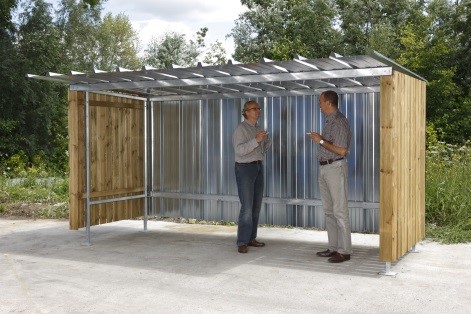 Abri fumeur / bardage en bois / 4 x 2.25 m_0