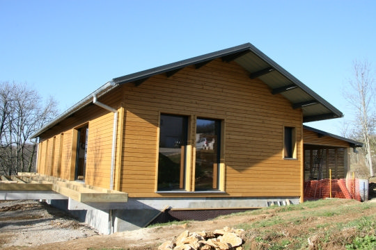 Maison à ossature en bois plain-pied clara / toit double pente_1