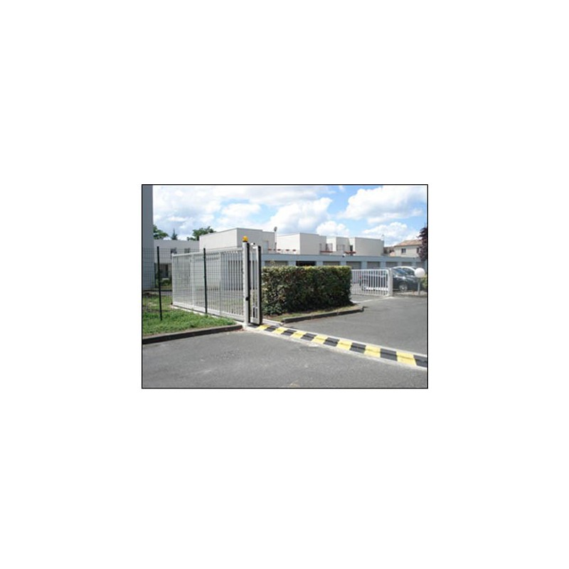 Portail coulissant à rail Util 8ML - simple vantail - droit - ajouré - en acier - motorisé_0