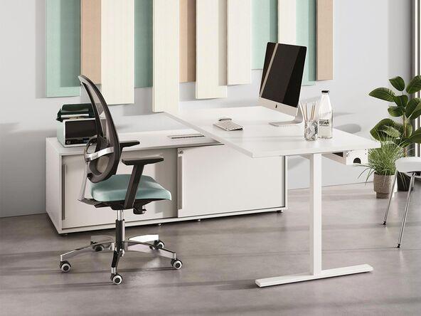 Bureau individuel Pop Tee sur crédence avec portes coulissantes_0