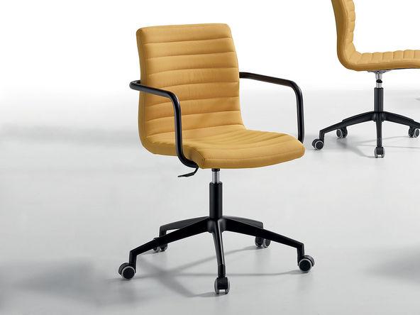 Lot de 2 sièges de réunion Star de MIDJ - piètement giratoire à roulettes - assise tissu - réglable en hauteur - grand choix de revêtements_0