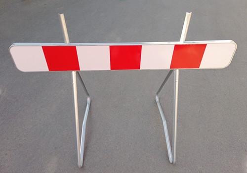 Panneau temporaire K2 - acier galvanisé - visible à 80m - avec bipieds_0
