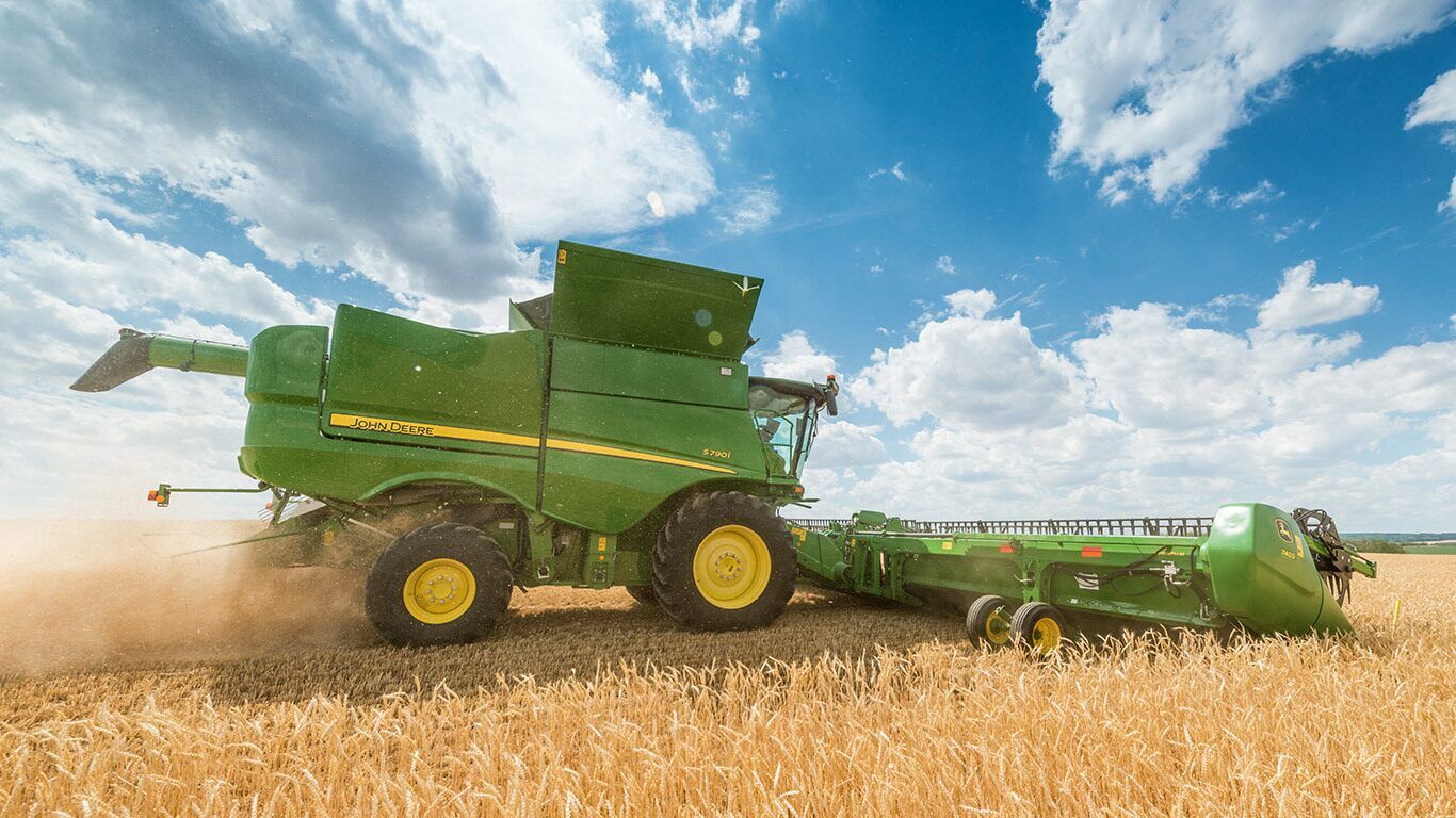 S780 moissonneuse-batteuse - John Deere - 402 kW / 547 ch - Moteur PowerTech PSS 13,5L et technologie mono-rotor_0