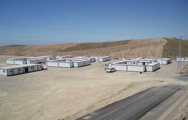 Constructions modulaires - Base vie préfabriqués métalliques avec climatisation, sanitaires et options personnalisées_0