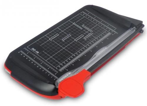 DC-18 - Rogneuse-Cisaille ergonomique de bureau - DSB France - Dimensions : 410 x 245 x 55 mm_0