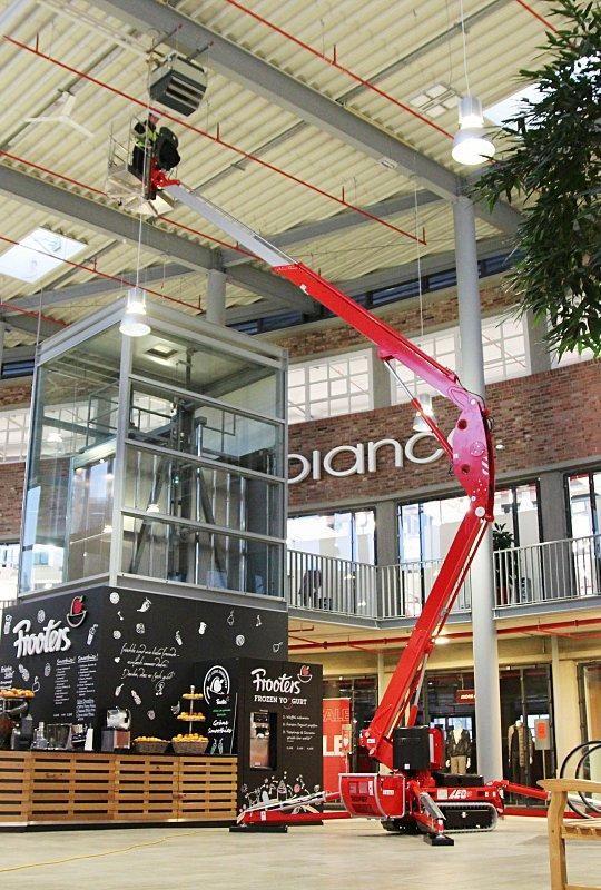 Nacelle araignée LEO15GT - Hauteur 14,7m - Déport 7,6m - Capacité panier 200kg - Motorisation électrique et diesel_1