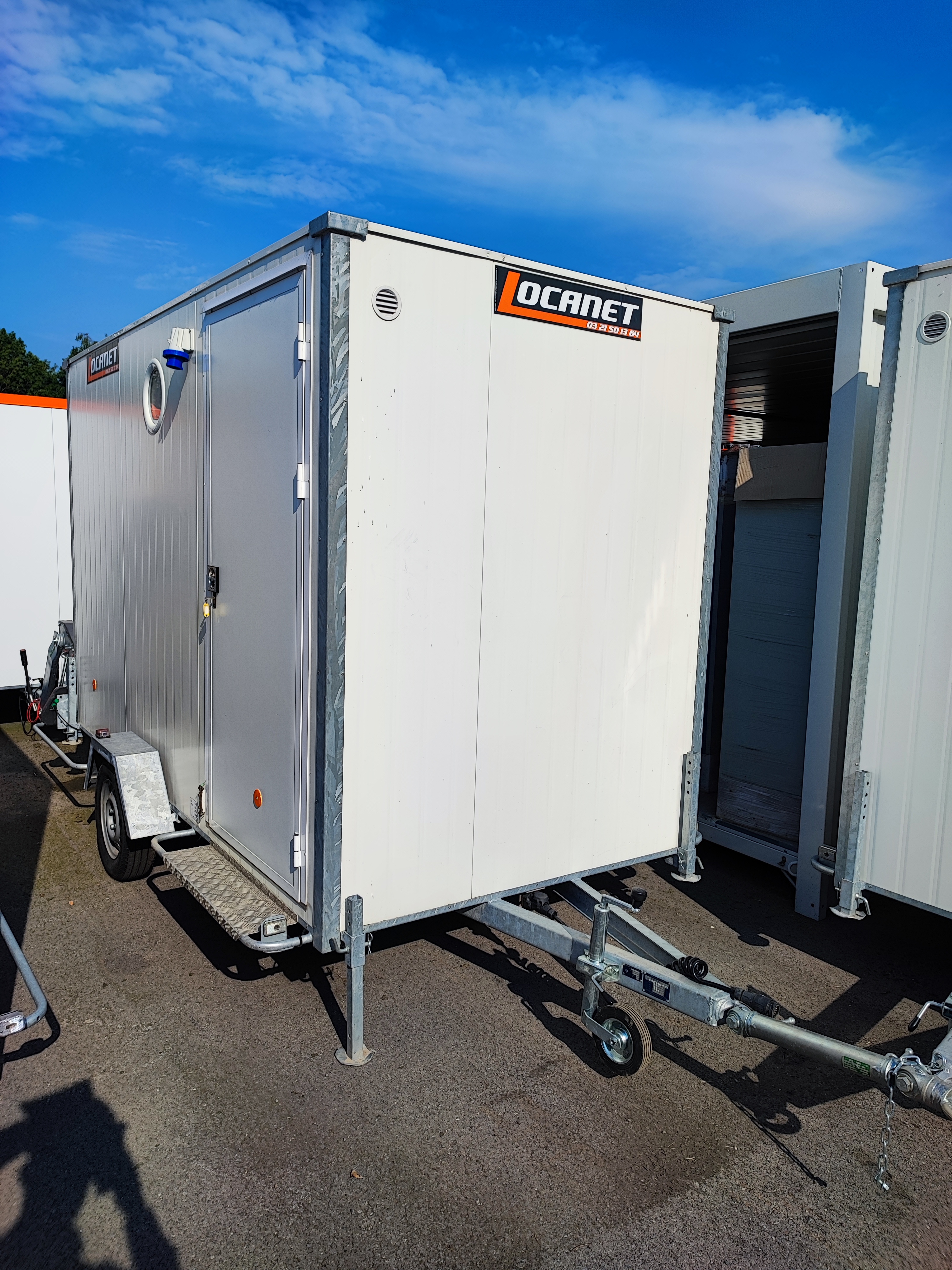 Roulotte autonome permis B - Locanet - 4 à 6 personnes, vestiaire, réfectoire, WC_0