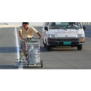 H5-1 - machine de marquage routier - Hofmann - débit d’air jusqu’à 360 l/min - peinture à froid - moteur Honda_1