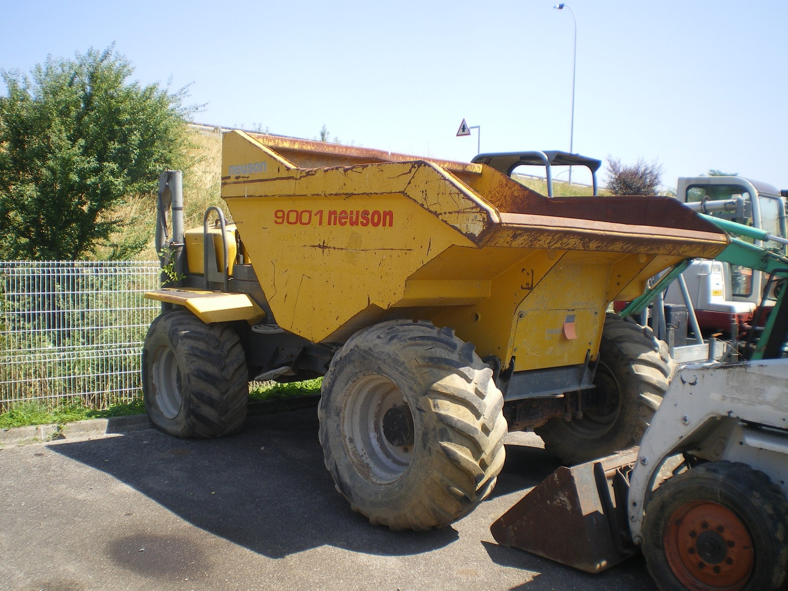 Dumper neuson 9t_0