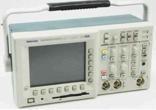 TDS3032 - Oscilloscope numérique Tektronix - 300 MHz - 2 canaux - 2.5 GSa/s_0