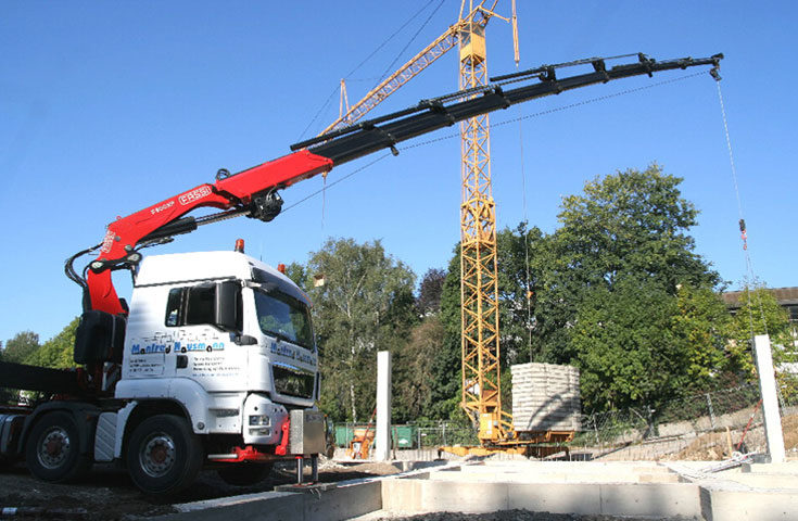 Grue auxiliaire Fassi F820RA XHE-Dynamic - 80 tm - bras hydraulique jusqu'à 30,45 m_0