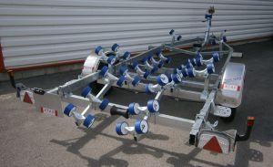 Remorque bateau FAST immergeable 1500 kg PTC - CU 1070 kg - 1 essieu - multi-rouleaux_0