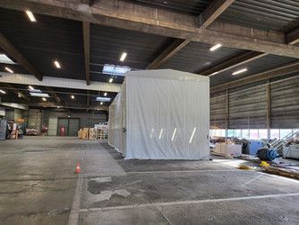 Système de pulvérisation respectueux de l'environnement pour bus et camions