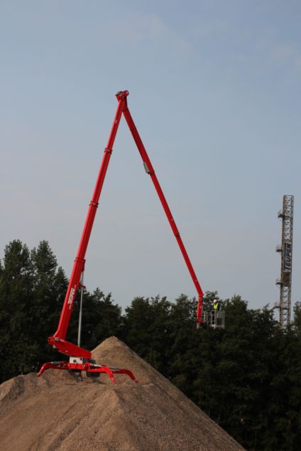 Nacelle araignée avec une capacité de levage 450 kg et un panier rotatif - LEO39GTPLUS_0