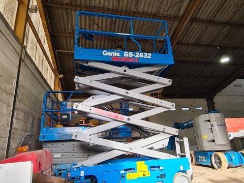Nacelle ciseaux électrique en location - Hauteur de travail 10m - Réf : NASL-CIX-10M-ELECT_0