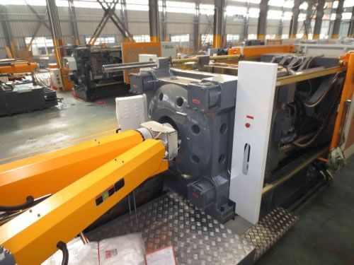 HXS/h - Machines pour injection plastique - Hysion - moulage bicolore avec deux unités d'injection_0
