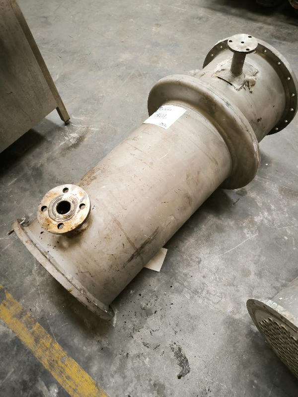 Échangeur de chaleur tubulaire en acier inoxydable 9 m² - Référence : C13607_0