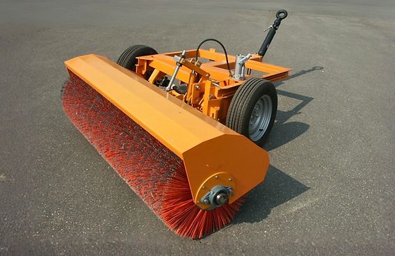 Balayeuse de voirie tractée et portée_0