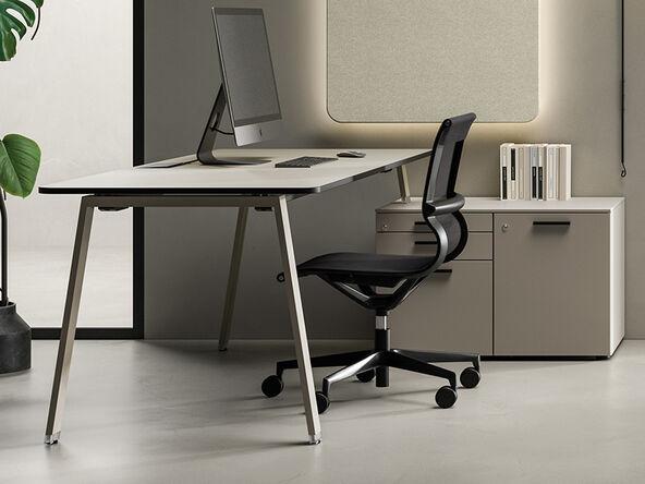 Bureau de direction avec rangements intégrés_0