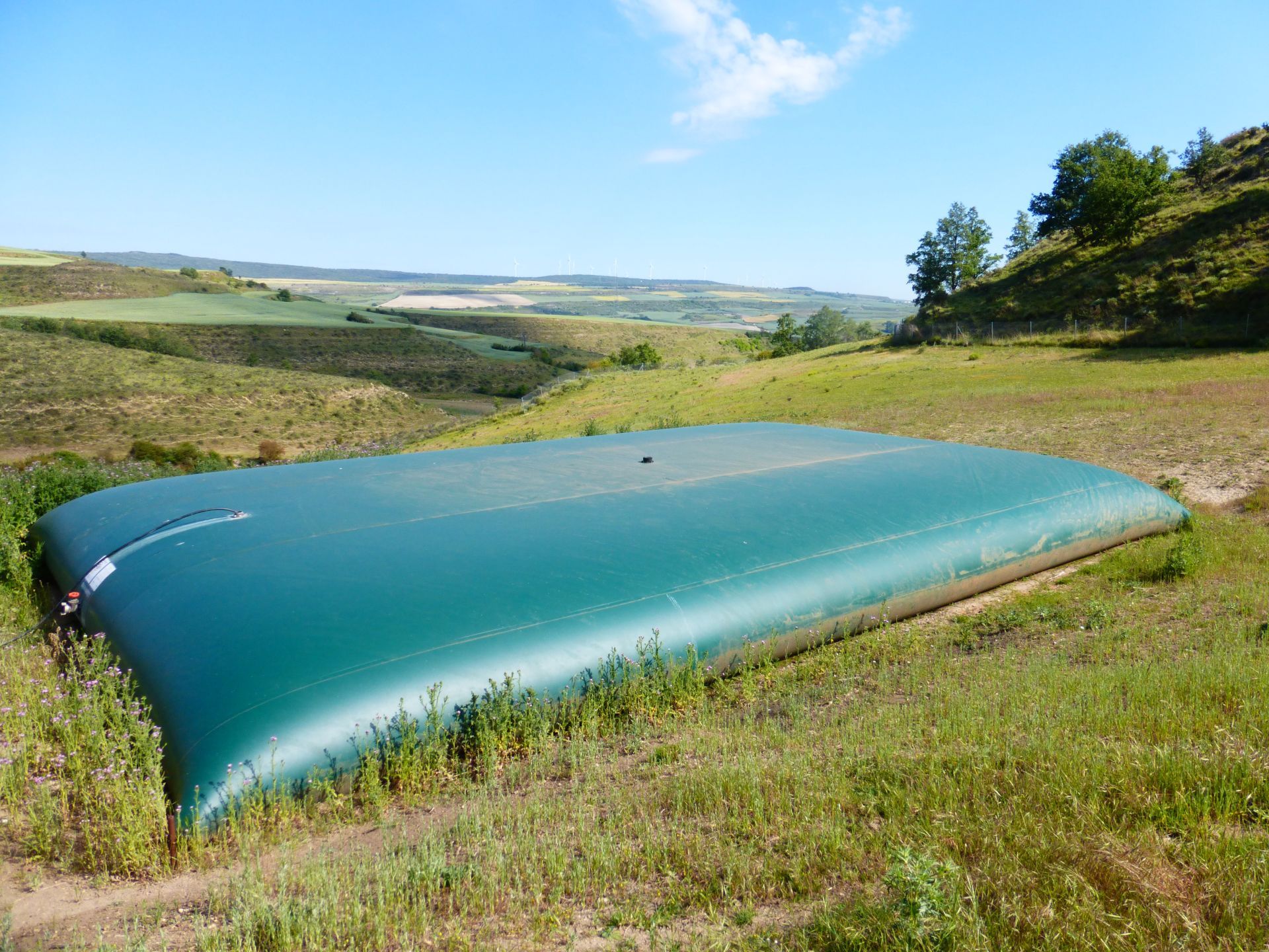 Citerne souple de stockage d'eau de pluie durable et économique - Labaronne-Citaf - pour industrie, communes et agriculture_0