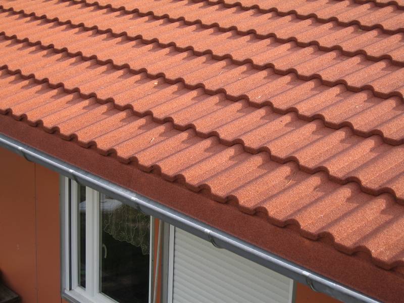 Tuiles et ardoises pour toitures légères - Poids de couverture de 7 kg/m2 -GERARD®, METROTILE® et DECRA®_0