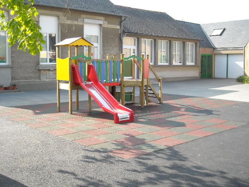 Structure de jeux JA08 - avec toboggan pour enfants de 2 à 6 ans_0