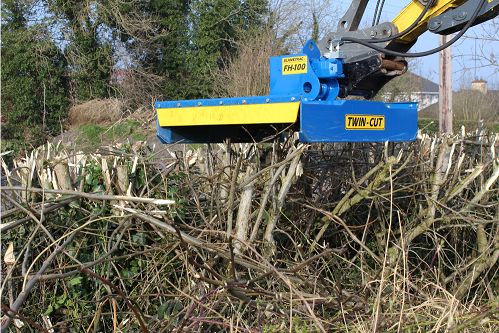 Gyro broyeur pour minipelles 1,8 à 4 tonnes_0