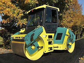Rouleau tandem AMMANN AV 130 X - largeur tambour 2100 mm - poids opérationnel 13080 kg_0