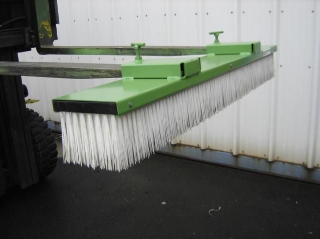 Balai brosse pour chariot élévateur de longueur 150mm en polypropylène_1