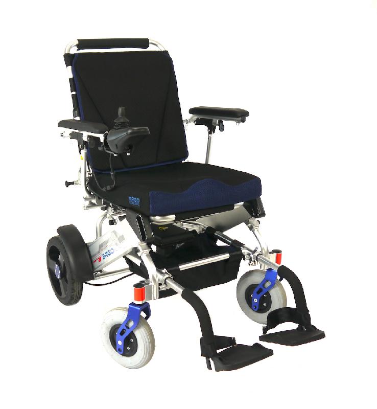 Fauteuil roulant électrique Ergo Concept 08L Progeo - pliable en 3 secondes, ultra polyvalent, autonomie 30 km_0