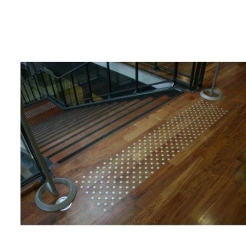 LOT DE 12 - PLOT PODOTACTILE EN ALUMINIUM ANODISÉ - LISSE OU RAINURÉ (RAINURÉ, 1 UNITÉ)
