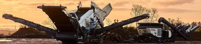 Crible mobile Nordtrack™ - recyclage de l'enrobé, démolition du béton, production de granulats, criblage de matériaux organiques_0