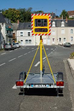 Radar préventif RADTRAV avec remorque - Sécurité routière et zones de travaux_0